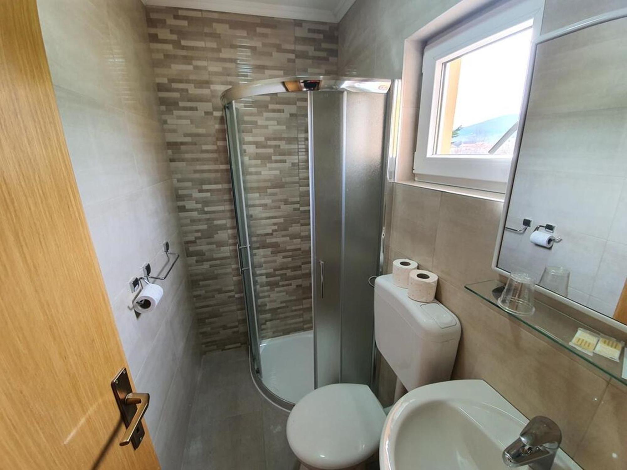 Pansion Obala Hotell Međugorje Rum bild