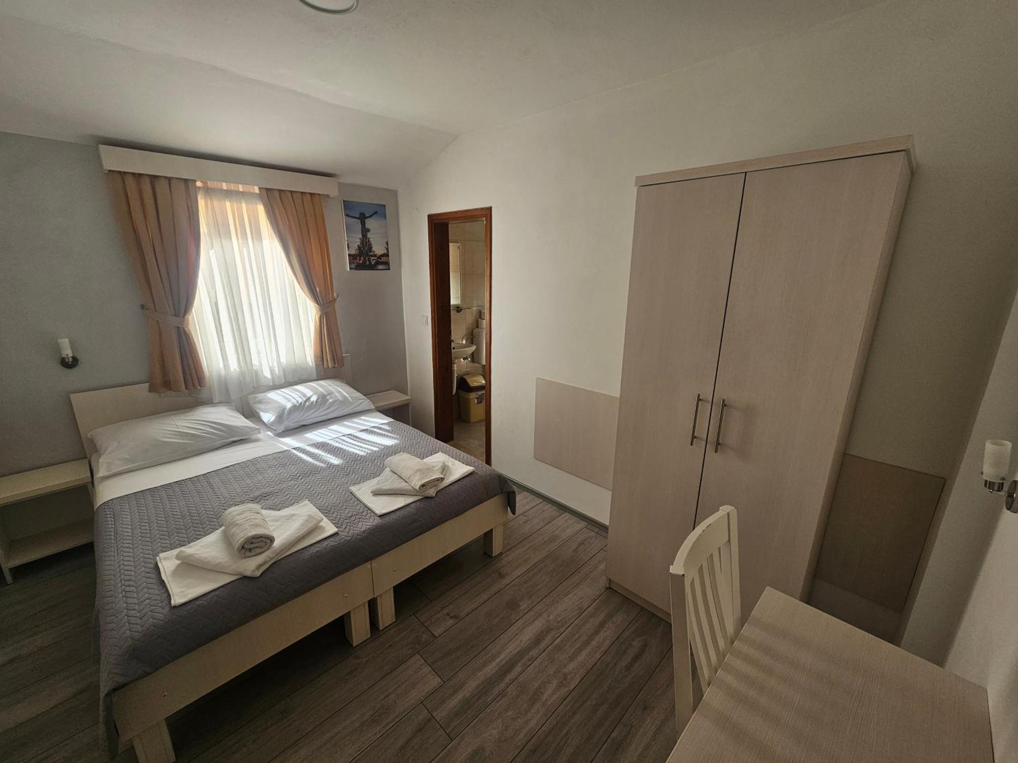 Pansion Obala Hotell Međugorje Rum bild